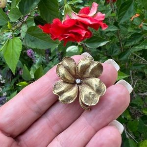 Unique Art Nouveau 14k Gold 4 Leaf Clover Brooch/Pin with Diamond in the Center